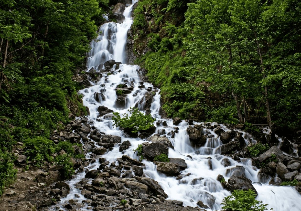 Прогулка к Молочному водопаду