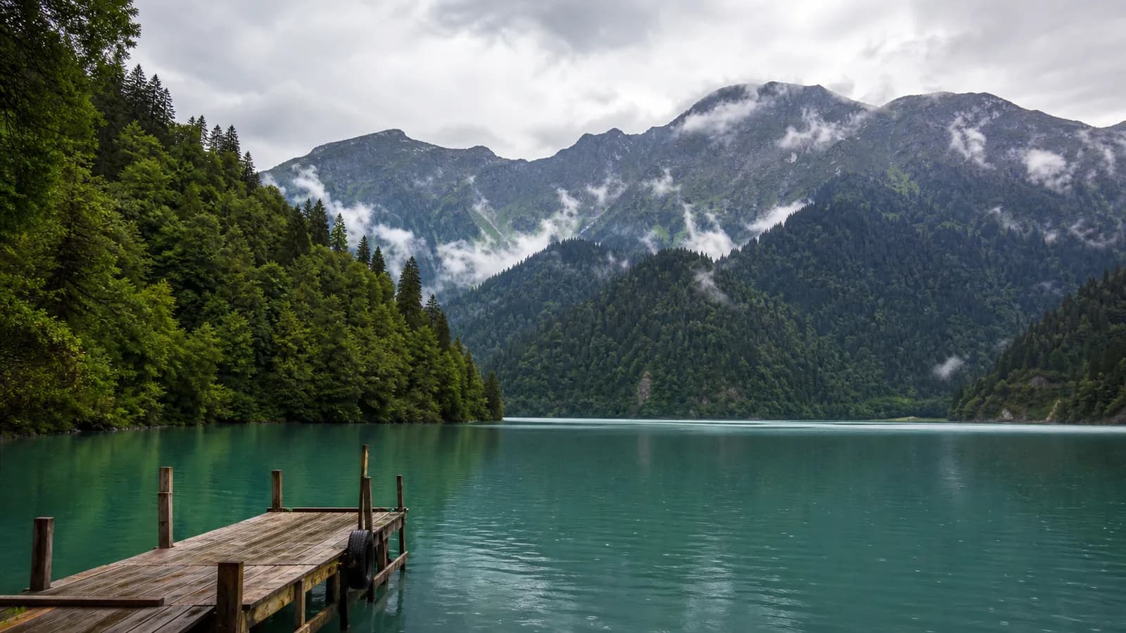 Lake Ritsa, Morning Shore