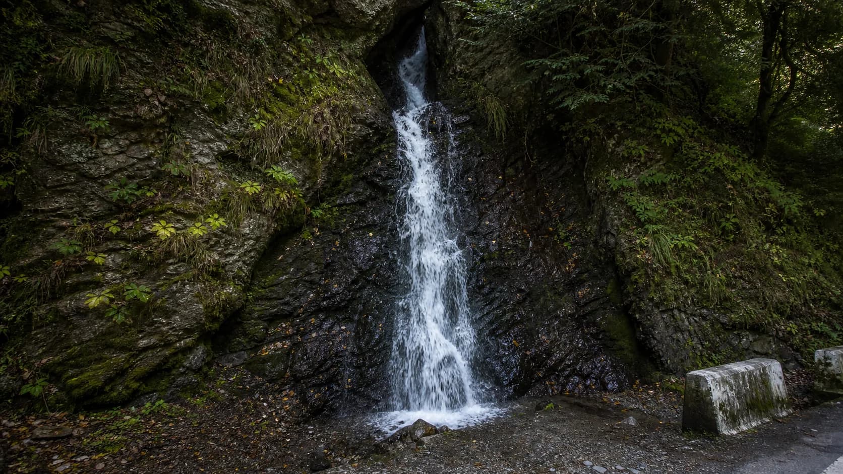 Muzhskie Slezy Dark Rock Fall